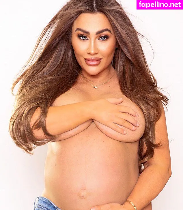 TOWIE, laurengoodger, laurenrosegoodger Nude Leaked OnlyFans Photo #LmAs2HsdUe