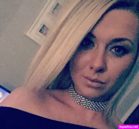 Lauren H OnlyFans Thumbnail #F6I7f3CzhA
