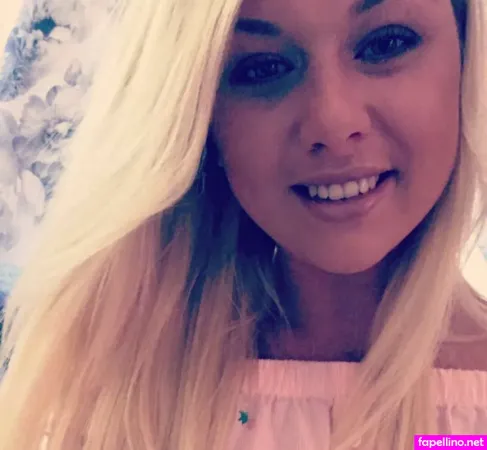 Lauren H OnlyFans Thumbnail #c3GIM8S9eb