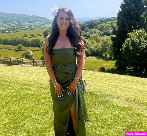 Lauren H OnlyFans Thumbnail #sFJK8WfP52
