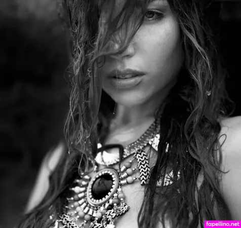 Lauren Hart OnlyFans Thumbnail #k38MtGzS8O