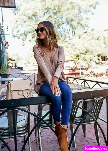 Lauren Kay OnlyFans Thumbnail #zWOlCP0eZW