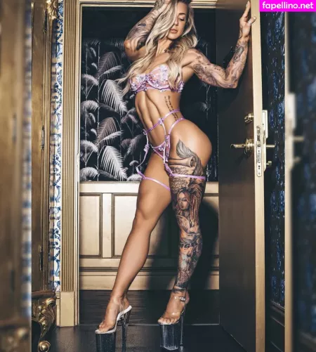 Lauren Kenealy OnlyFans Thumbnail #fPMZUtihXj