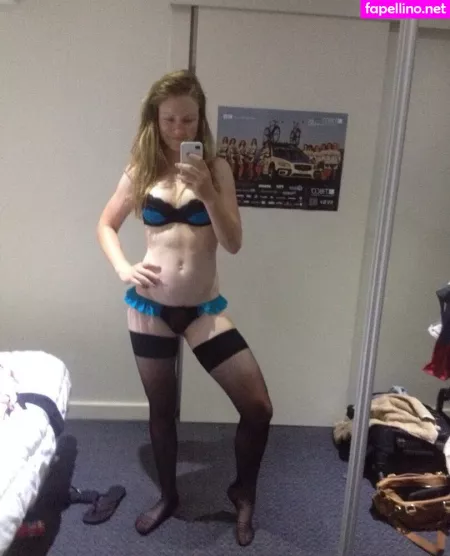 Lauren Kitchen OnlyFans Thumbnail #aOm9JWcLMp