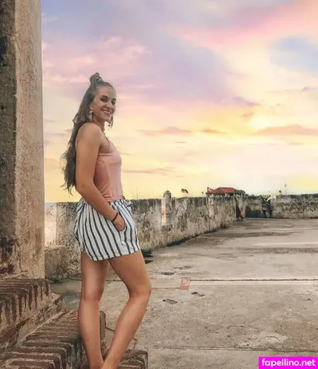 Lauren La Gringa Latina OnlyFans Thumbnail #PWObOQ1qpG
