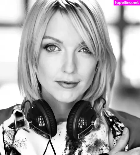 Lauren Laverne OnlyFans Thumbnail #FNXoxUUfZP