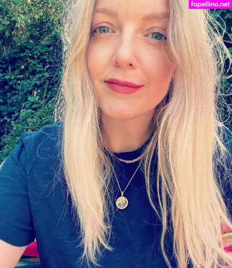 Lauren Laverne OnlyFans Thumbnail #feYO2GeqR8