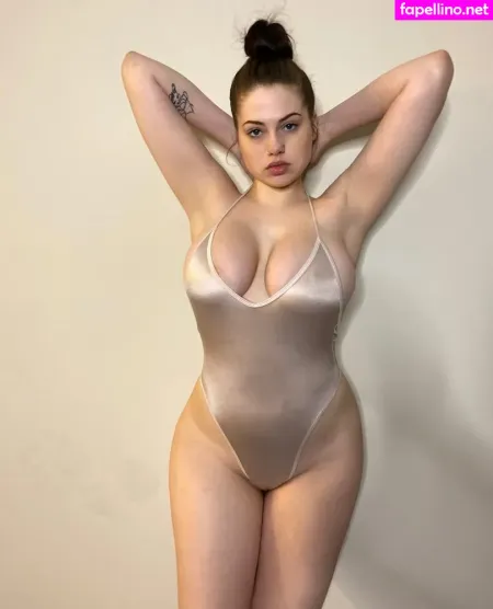 Lauren Lovi OnlyFans Thumbnail #96XZdHsyPH