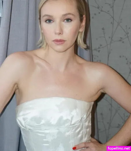 Lauren Lyle OnlyFans Thumbnail #cwo5KSlFJU