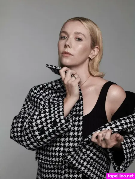 Lauren Lyle OnlyFans Thumbnail #xWb8QPQpmt