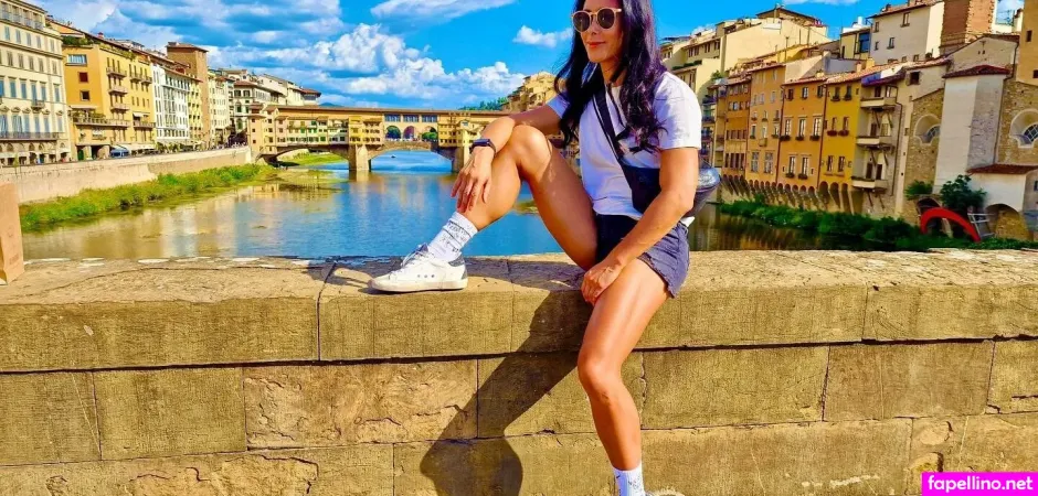 Lauren Mary Kim OnlyFans Thumbnail #MrhEwN6Vqw