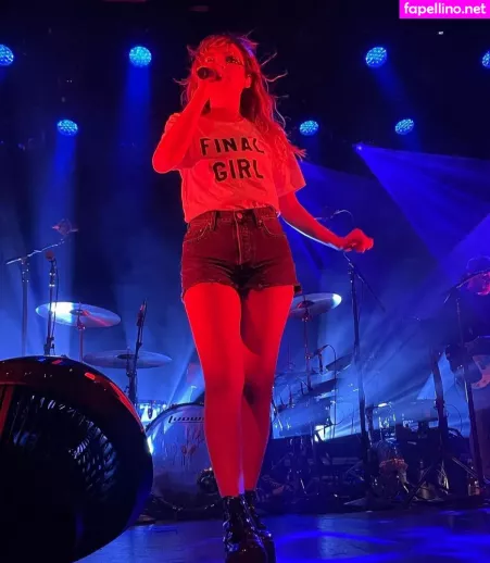 Lauren Mayberry OnlyFans Thumbnail #8edpYJIPBx