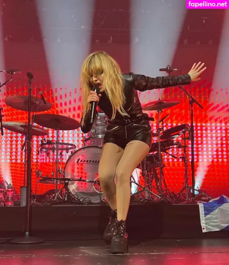 Lauren Mayberry OnlyFans Thumbnail #BRTsVGN7Aq