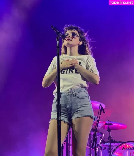 Lauren Mayberry OnlyFans Thumbnail #KzbfA28mV9