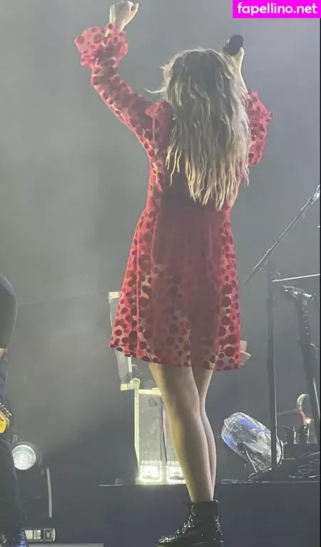 Lauren Mayberry OnlyFans Thumbnail #QYHAffc19T