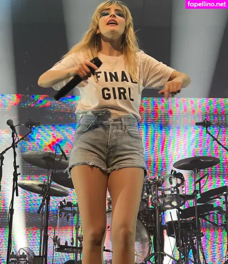 Lauren Mayberry OnlyFans Thumbnail #mCmDkBqzKR