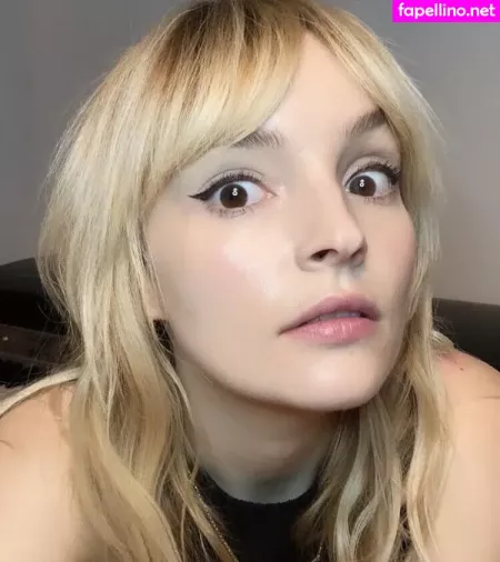 Lauren Mayberry OnlyFans Thumbnail #mO5xiiQsSW