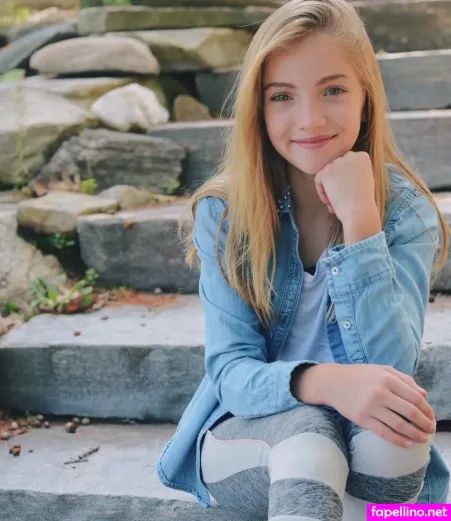 Lauren Orlando OnlyFans Thumbnail #DRwx4ziE1m