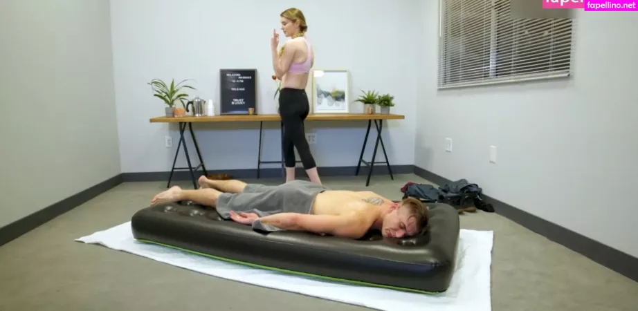 Lauren Phillips OnlyFans Thumbnail #3ha0WgMXHT