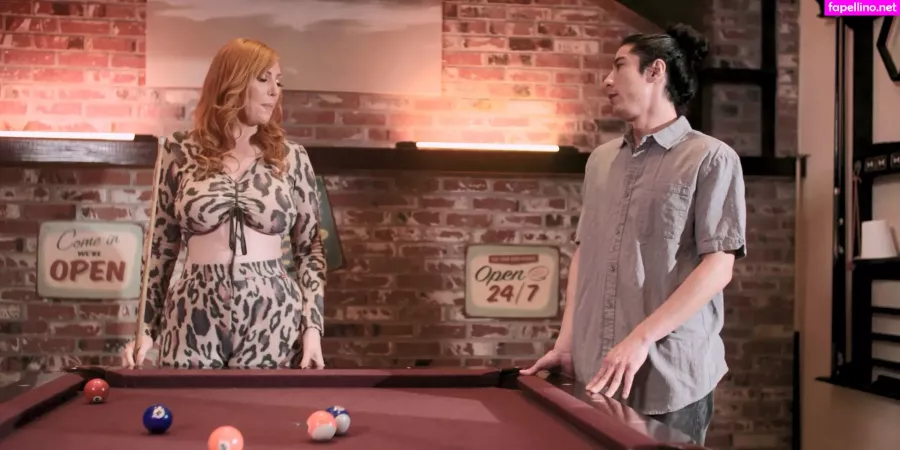 Lauren Phillips OnlyFans Thumbnail #HGeFYa5APu