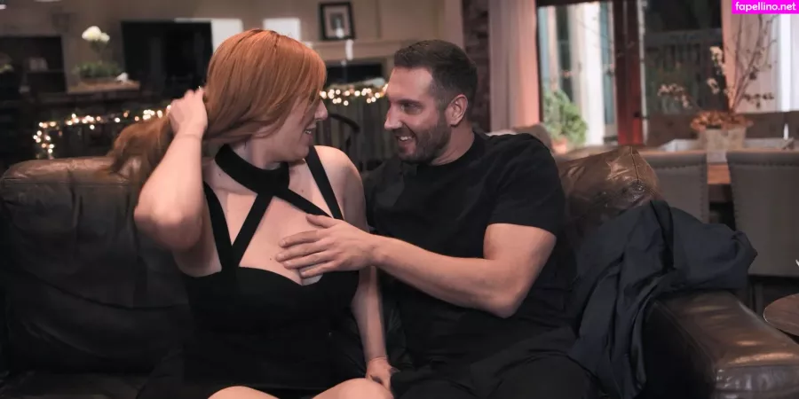 Lauren Phillips OnlyFans Thumbnail #YqsH2auhHv