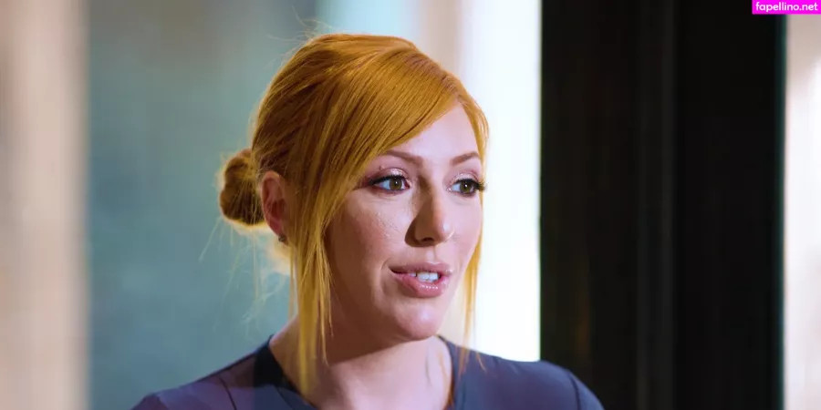 Lauren Phillips OnlyFans Thumbnail #c6YqOh7nqe