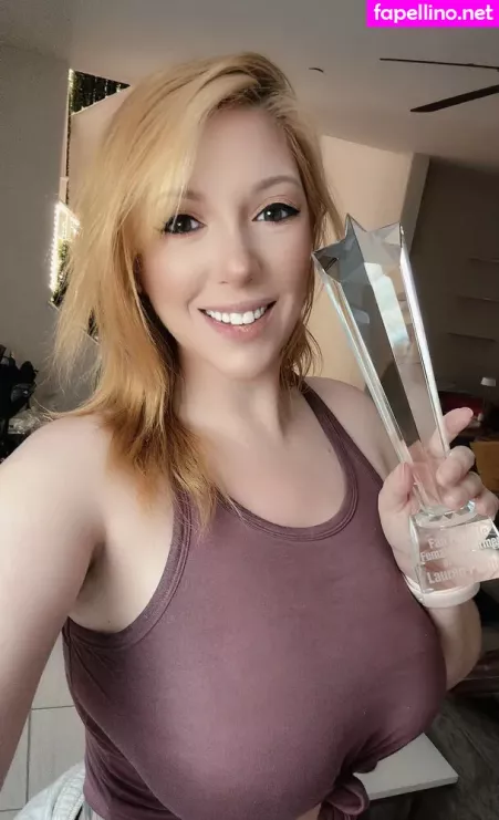 Lauren Phillips OnlyFans Thumbnail #kI221i7YrV