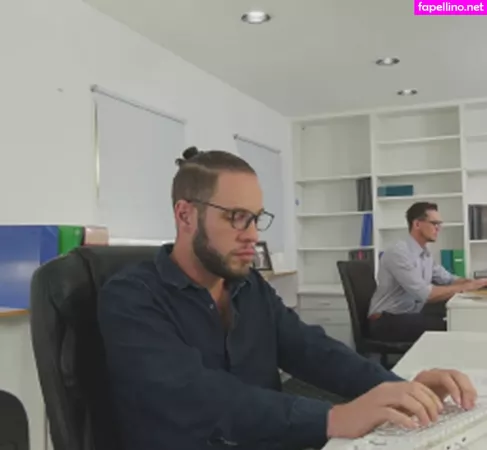 Lauren Phillips OnlyFans Thumbnail #y4N5X3b0GQ