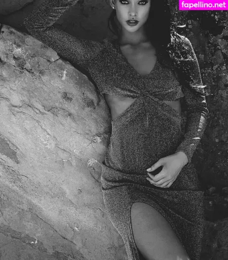 Lauren Racine Wood OnlyFans Thumbnail #HSV3CTQREx