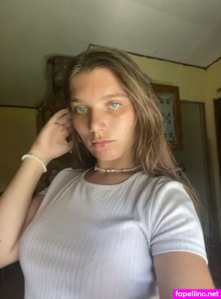 Lauren Renzo0 OnlyFans Thumbnail #mfiB5E2wyp