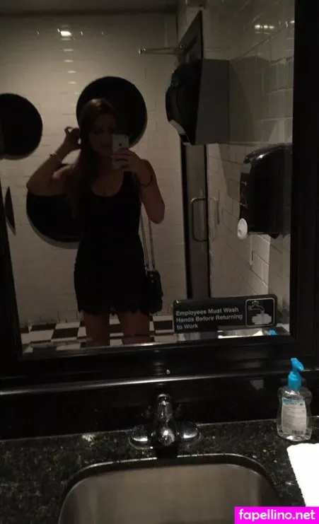 Lauren Russell OnlyFans Thumbnail #B60FtgIwrT