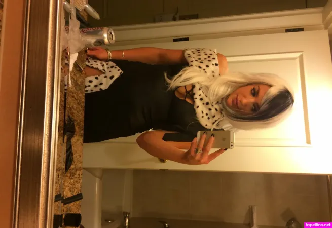 Lauren Russell OnlyFans Thumbnail #IF51aAXsAT