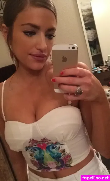 Lauren Russell OnlyFans Thumbnail #OUmah5zGxr