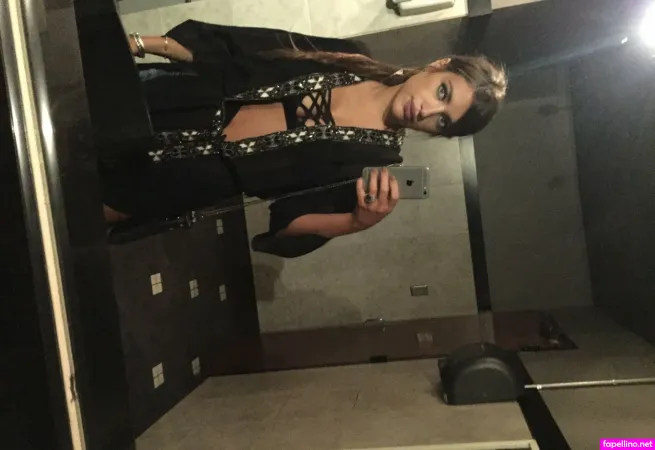 Lauren Russell OnlyFans Thumbnail #Wl9jbE28Fs