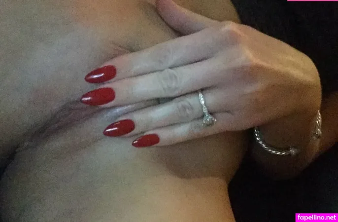 Lauren Russell OnlyFans Thumbnail #emQoZRGBif