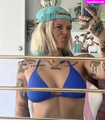 Lauren Sanderson OnlyFans Thumbnail #M2HoerfA3U