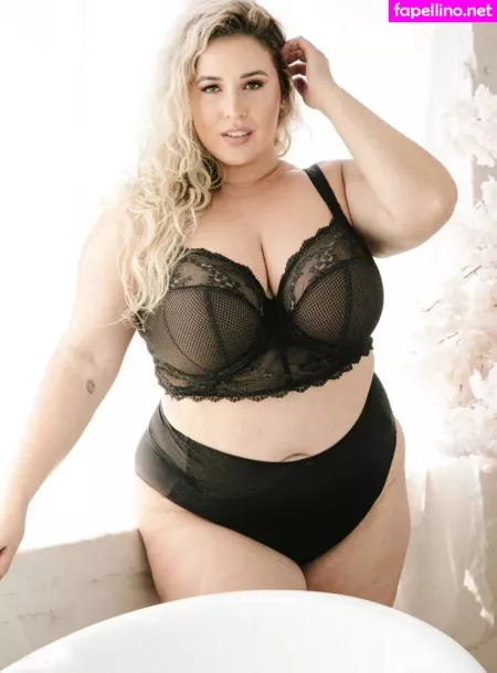 Lauren Sangster OnlyFans Thumbnail #AzvTXVDrff