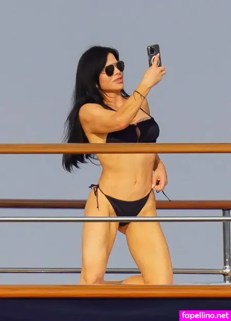 Lauren Snchez OnlyFans Thumbnail #dENsmeaCI0