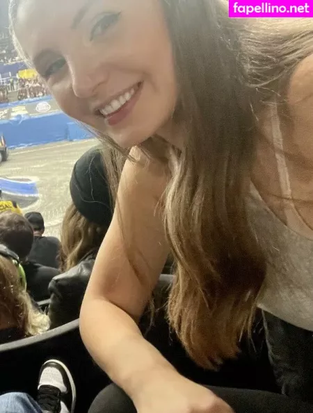 Lauren Southern OnlyFans Thumbnail #DUP4THoGlE