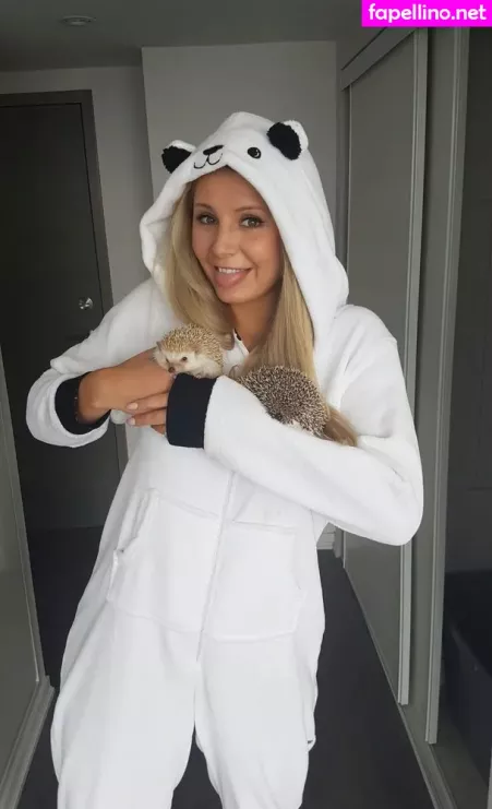 Lauren Southern OnlyFans Thumbnail #d5PrVqN3kj