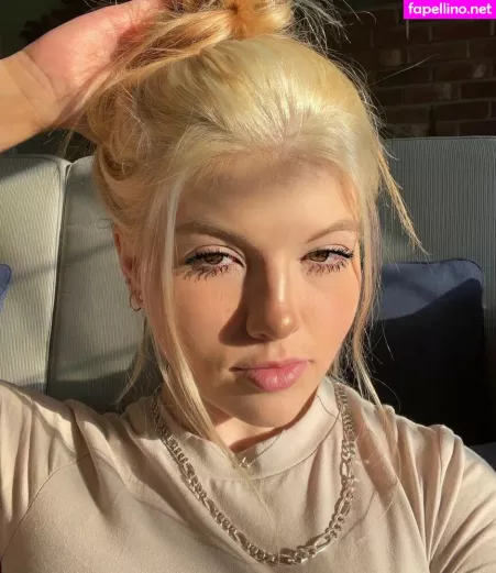 Lauren Suzaanne OnlyFans Thumbnail #oAha267OMd