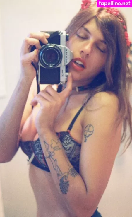 Lauren Taylor Hamilton OnlyFans Thumbnail #fZSIgMuXLp