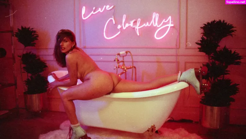 Lauren Taylor Hamilton OnlyFans Thumbnail #mJHIDNiJPC