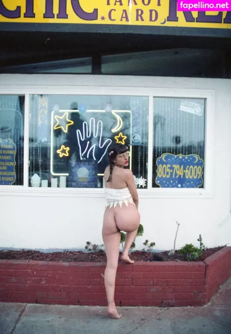 Lauren Taylor Hamilton OnlyFans Thumbnail #ry8lw8GRvB