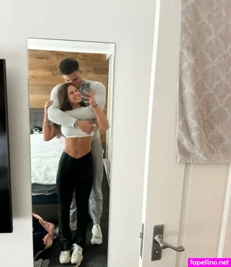 Lauren Van Velzen OnlyFans Thumbnail #gZBipl1kUg