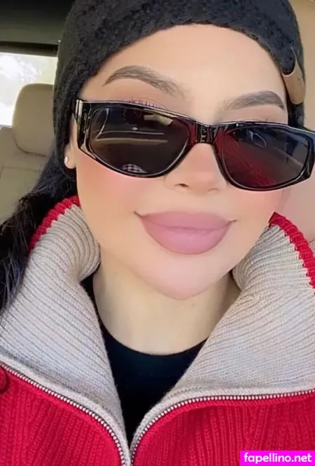 Lauren Victoria OnlyFans Thumbnail #1Ay82yaXGe