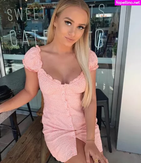 Lauren Wheatley OnlyFans Thumbnail #UMSKaR9tE7