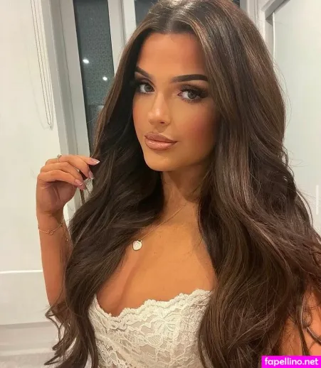 Lauren Whitehead OnlyFans Thumbnail #JSJtpoOrJH