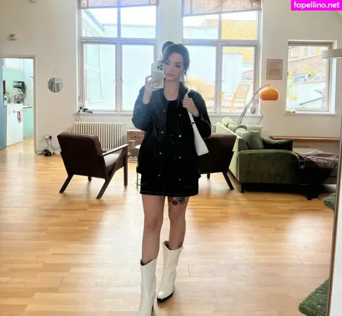 Lauren Williams OnlyFans Thumbnail #PyZQQd1t7T