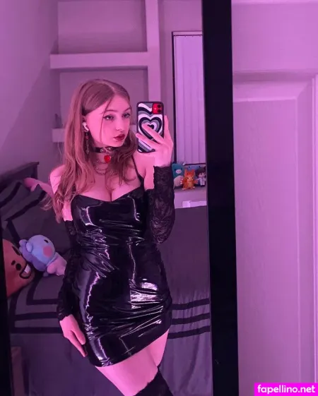 Lauren556688 OnlyFans Thumbnail #QuFuMD6G83